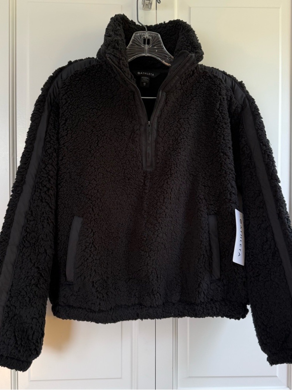 Athleta women’s black cloud fleece 1/4 zip size XS NWT